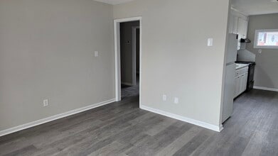 214 N Discovery St in Rocky Mount, NC - Building Photo - Building Photo