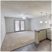 3870 Tulsa Way in Fort Worth, TX - Building Photo - Building Photo