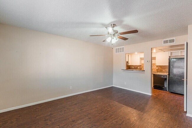 1717 W 35th St-Unit -102 in Austin, TX - Building Photo - Building Photo