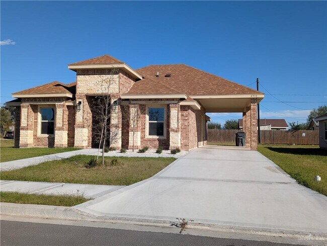 19 N La Villita St in Edinburg, TX - Building Photo - Building Photo