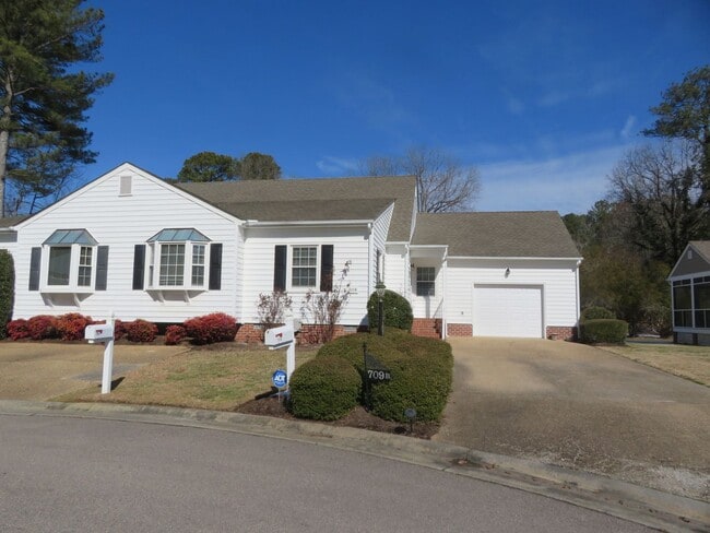 property at 709 Fort Hayes Ct