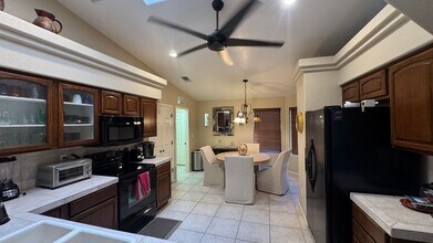 1850 Kirk Dr in Lake Havasu City, AZ - Building Photo - Building Photo