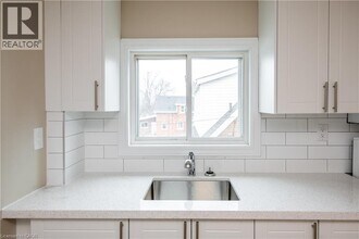 66 Weir St S in Hamilton, ON - Building Photo - Building Photo