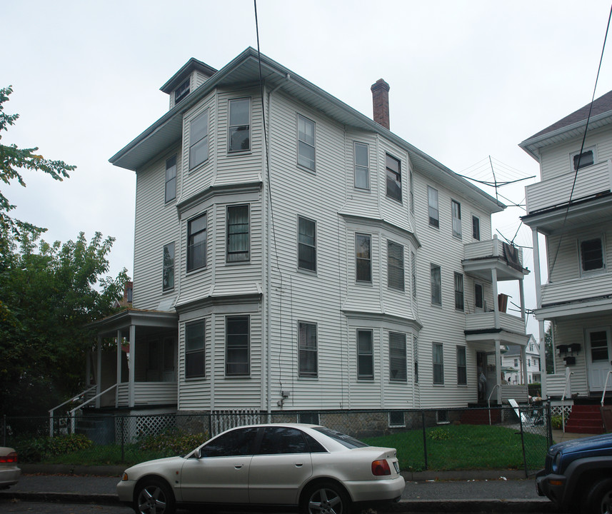 15-17 Erving Ave in Lawrence, MA - Building Photo