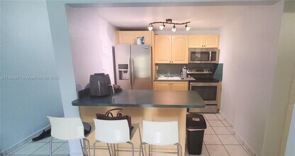 4275 NW S Tamiami Canal Dr-Unit -2-108 in Miami, FL - Building Photo - Building Photo