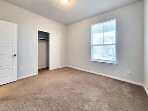 324 E Broade St in Leander, TX - Building Photo - Building Photo