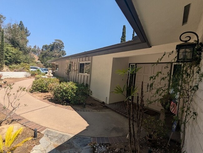 1345 Hardin Dr in El Cajon, CA - Building Photo - Building Photo