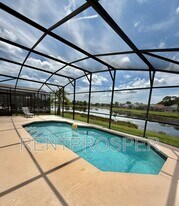 600 Eagle Pointe S in Kissimmee, FL - Building Photo