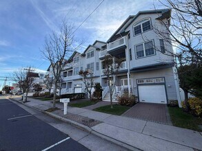 26 S Coolidge Ave in Margate City, NJ - Building Photo - Building Photo