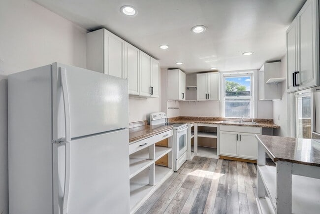 property at 1251 Bailey St