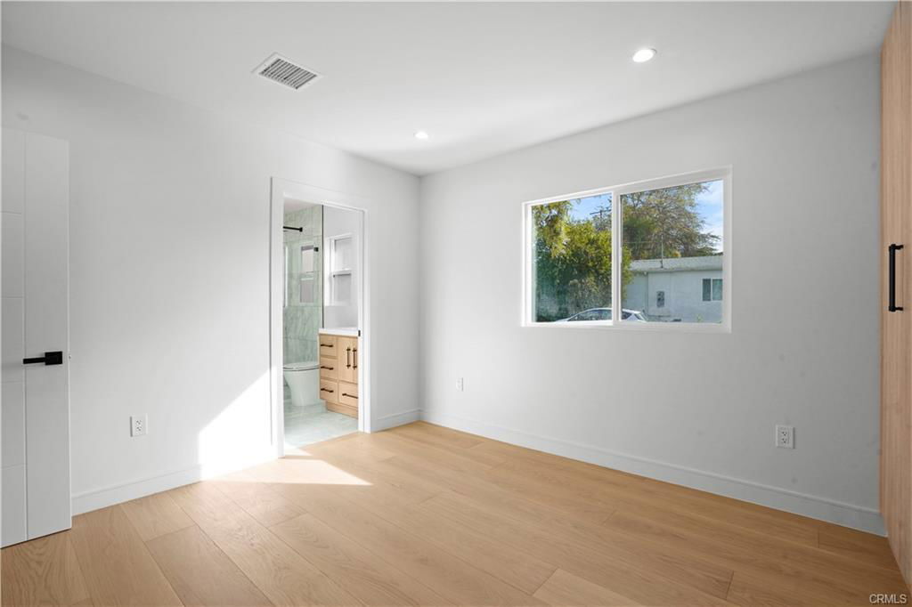 5503 Beckford Ave in Los Angeles, CA - Building Photo