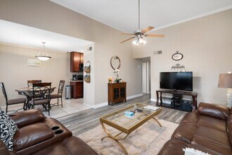 3600 N Hayden Rd, Unit 2304 in Scottsdale, AZ - Foto de edificio - Building Photo