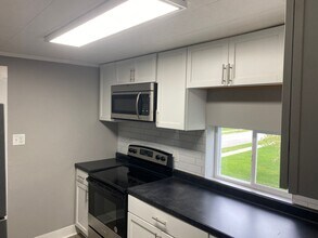 201 Elm Ave in Oconto, WI - Building Photo - Building Photo