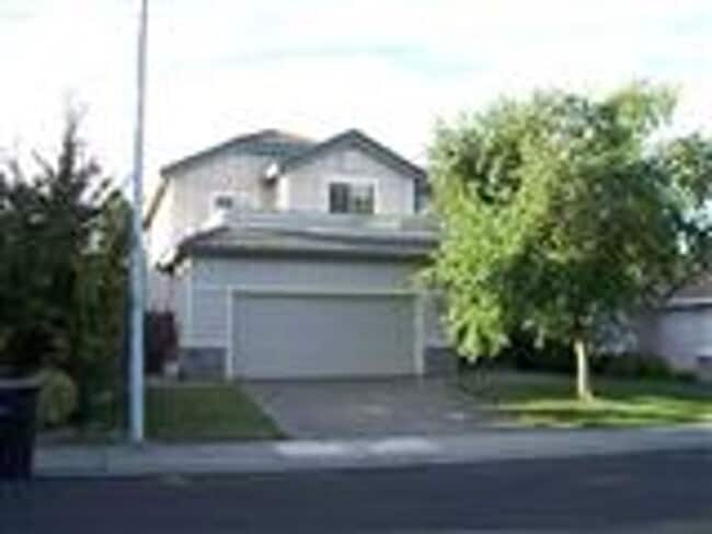 property at 232 Rochelle Ct