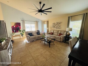 2229 Snapdragon Dr NW in Palm Bay, FL - Building Photo - Building Photo