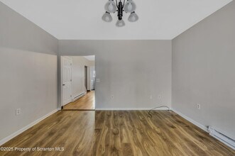516 Stipp Ct in Scranton, PA - Building Photo - Building Photo