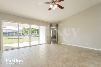 1114 SW 41st Terrace in Cape Coral, FL - Foto de edificio - Building Photo