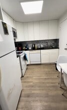 12500 NE 15th Ave, Unit 406 in North Miami, FL - Foto de edificio - Building Photo