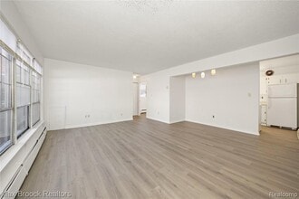 3206 Shenandoah Dr in Royal Oak, MI - Building Photo - Building Photo