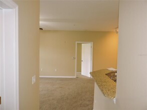 5572 Metrowest Blvd in Orlando, FL - Building Photo - Building Photo