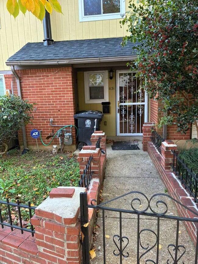 property at 1131 Marcy Ave