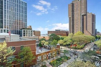 295 Greenwich St in New York, NY - Building Photo - Building Photo