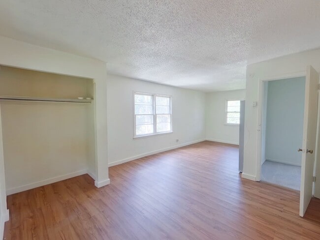 2811 W 3rd St N in Wichita, KS - Building Photo - Building Photo