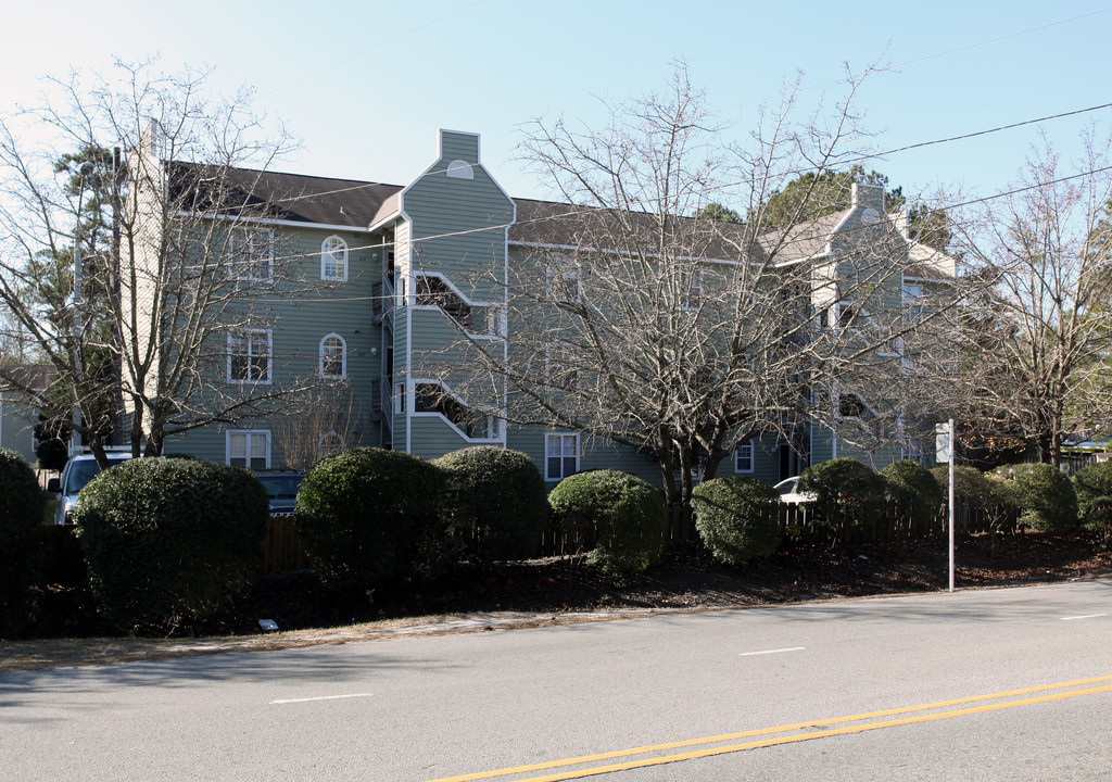 The Courtyard in Wilmington, NC - Building Photo