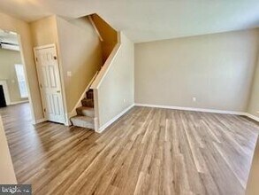 2223 Blue Spruce Dr in Culpeper, VA - Foto de edificio - Building Photo