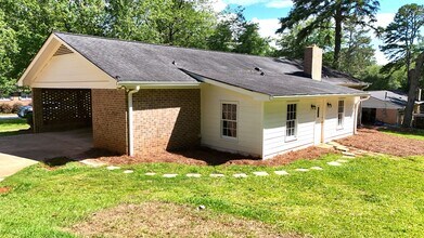 120 Watson Dr in Athens, GA - Building Photo - Building Photo