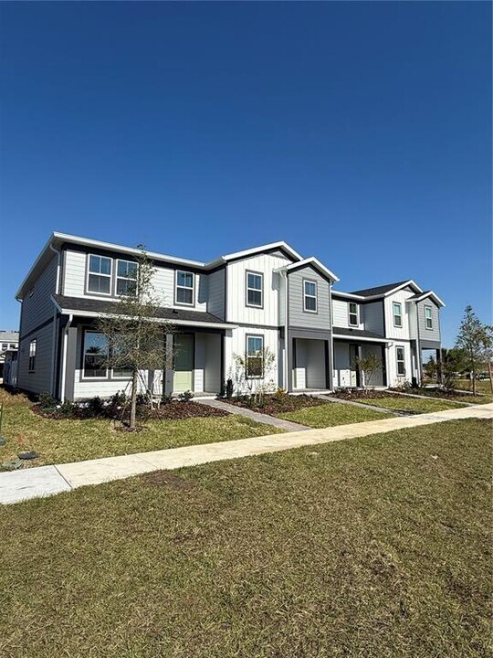 4625 ORCHARD VIEW Aly in Clermont, FL - Building Photo