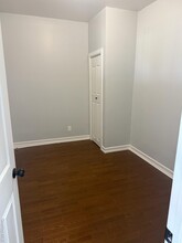 166A Schaefer St in Brooklyn, NY - Foto de edificio - Building Photo