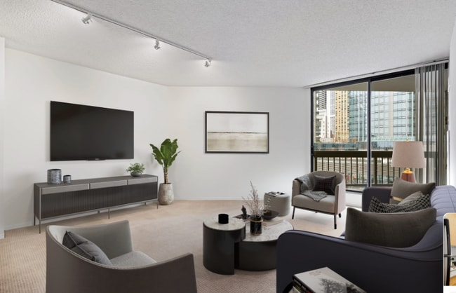 710 N Dearborn St in Chicago, IL - Building Photo - Building Photo