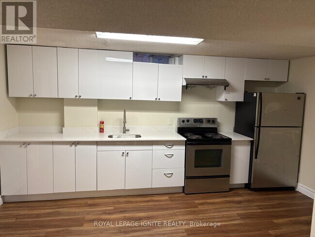 72 Brimstone Crescent in Toronto, ON - Building Photo - Building Photo