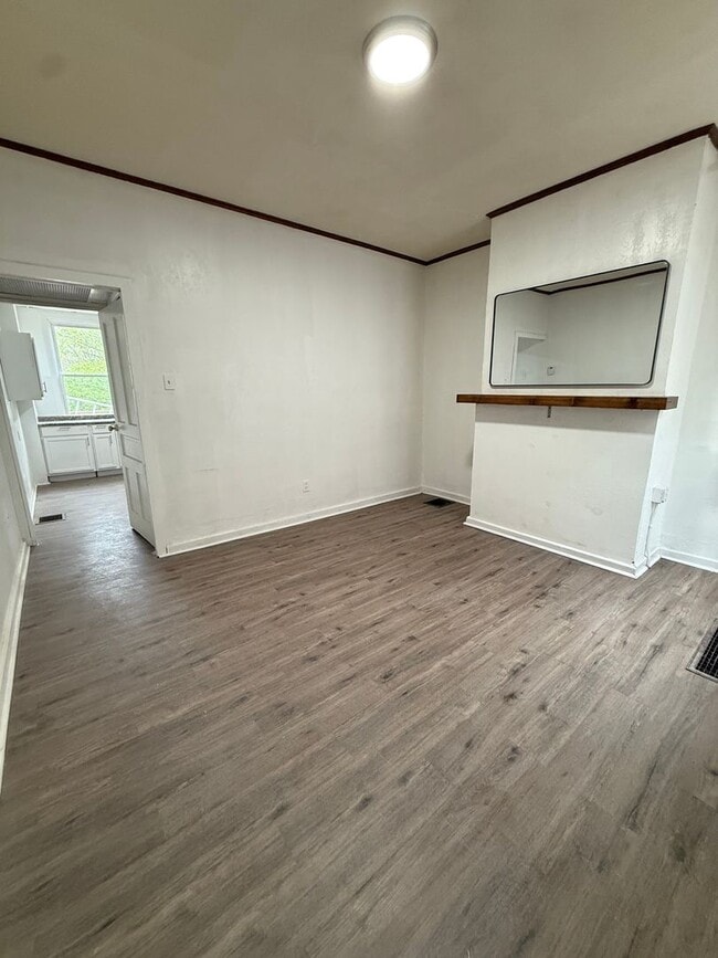 property at 1104 Langtry St