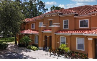 5274 Paradise Cay Cir in Kissimmee, FL - Building Photo