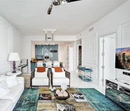 15811 Collins Ave, Unit 1605 in North Miami Beach, FL - Building Photo - Building Photo