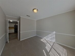 1417 Baker Dr in Cedar Hill, TX - Foto de edificio - Building Photo