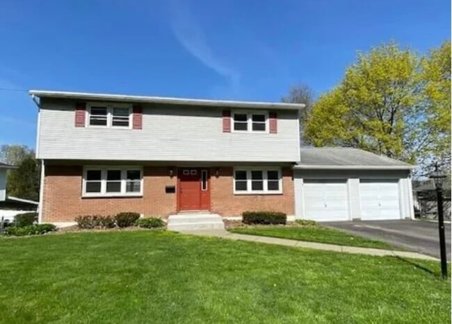 property at 1009 Beechwood Ln