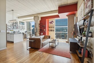 630 N Franklin St, Unit 1110 in Chicago, IL - Building Photo - Building Photo