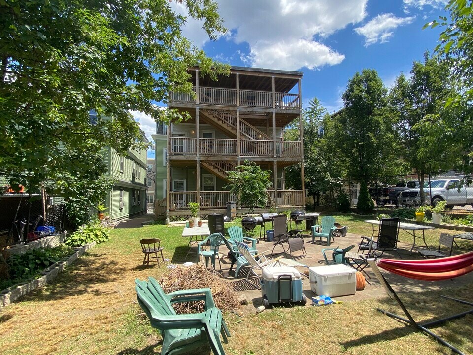 12 Creighton St, Unit 2 in Boston, MA - Building Photo