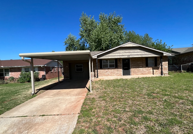 property at 722 S Meadow Ln