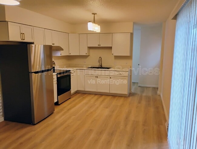 property at 22 N 17th Ave