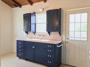 3827 Park Pl in Montrose, CA - Building Photo - Building Photo