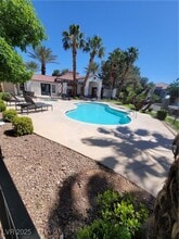 7413 W Russell Rd in Las Vegas, NV - Building Photo - Building Photo