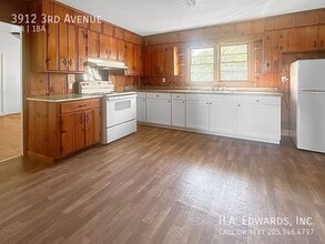 3912 3rd E Ave in Tuscaloosa, AL - Building Photo - Building Photo