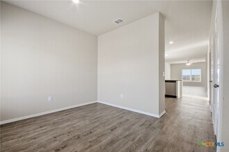 292 Legacy Cir in New Braunfels, TX - Building Photo - Building Photo