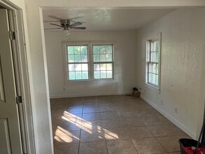 308 W Williams St in Saint Jo, TX - Building Photo - Building Photo
