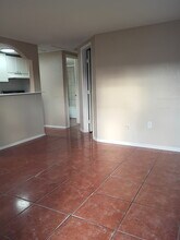9409 Eastfield Rd, Unit B in Thonotosassa, FL - Building Photo - Building Photo