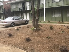 Harrison Court Apartments in Birmingham, AL - Building Photo - Building Photo